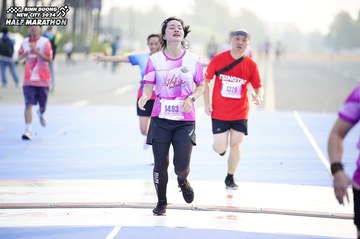 BINH DUONG NEW CITY HALF MARATHON 2024 - Ảnh #1757927