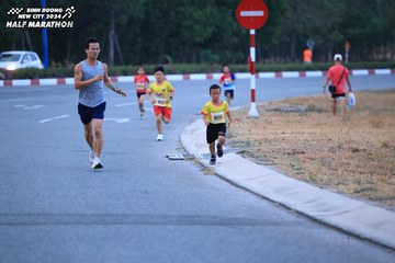BINH DUONG NEW CITY HALF MARATHON 2024 - Ảnh #1726097