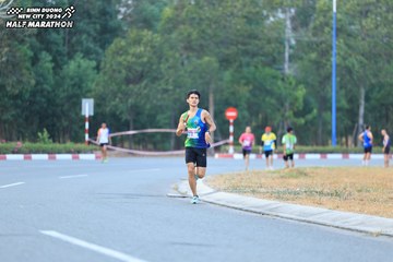 BINH DUONG NEW CITY HALF MARATHON 2024 - Ảnh #1735720
