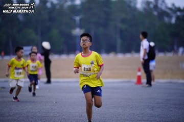 BINH DUONG NEW CITY HALF MARATHON 2024 - Ảnh #1725197