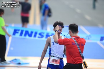BINH DUONG NEW CITY HALF MARATHON 2024 - Ảnh #1739028