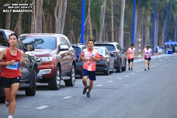 BINH DUONG NEW CITY HALF MARATHON 2024 - Ảnh #1755795