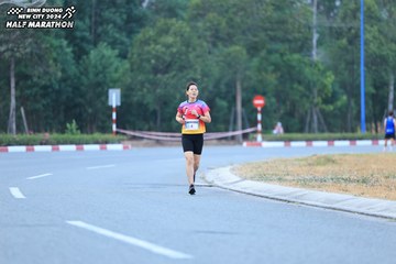 BINH DUONG NEW CITY HALF MARATHON 2024 - Ảnh #1735882