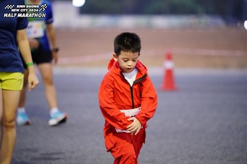 BINH DUONG NEW CITY HALF MARATHON 2024 - Ảnh #1725828