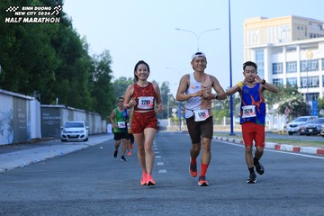 BINH DUONG NEW CITY HALF MARATHON 2024 - Ảnh #1764068