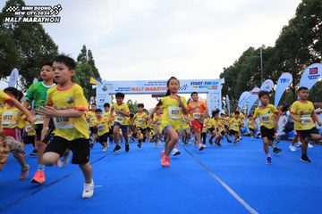 BINH DUONG NEW CITY HALF MARATHON 2024 - Ảnh #1729423