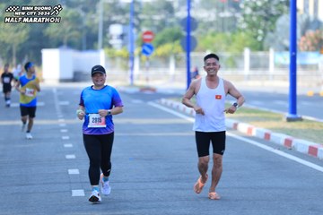 BINH DUONG NEW CITY HALF MARATHON 2024 - Ảnh #1771517