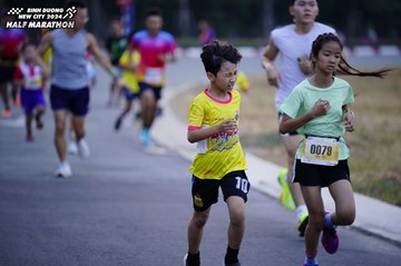 BINH DUONG NEW CITY HALF MARATHON 2024 - Ảnh #1724588