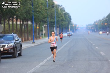 BINH DUONG NEW CITY HALF MARATHON 2024 - Ảnh #1739452