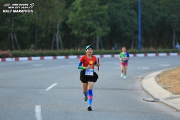 BINH DUONG NEW CITY HALF MARATHON 2024 - Ảnh #1734550