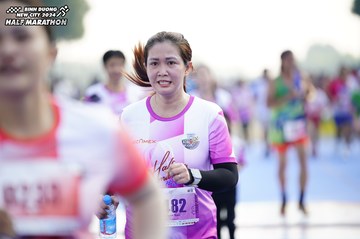 BINH DUONG NEW CITY HALF MARATHON 2024 - Ảnh #1760058