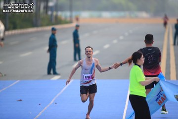 BINH DUONG NEW CITY HALF MARATHON 2024 - Ảnh #1738509