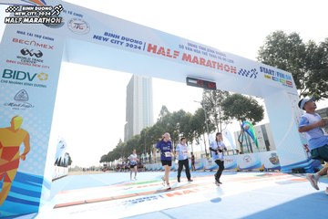BINH DUONG NEW CITY HALF MARATHON 2024 - Ảnh #1819264