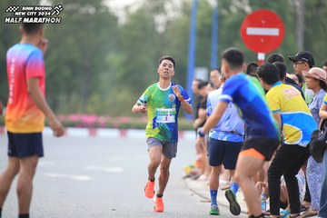 BINH DUONG NEW CITY HALF MARATHON 2024 - Ảnh #1736449