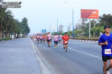 BINH DUONG NEW CITY HALF MARATHON 2024 - Ảnh #1772489