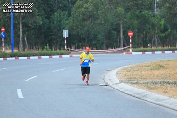 BINH DUONG NEW CITY HALF MARATHON 2024 - Ảnh #1735325