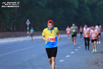 BINH DUONG NEW CITY HALF MARATHON 2024 - Ảnh #1750351