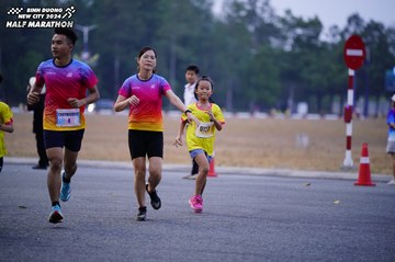 BINH DUONG NEW CITY HALF MARATHON 2024 - Ảnh #1725129