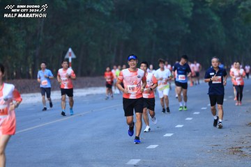 BINH DUONG NEW CITY HALF MARATHON 2024 - Ảnh #1750562