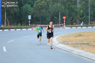 BINH DUONG NEW CITY HALF MARATHON 2024 - Ảnh #1735226