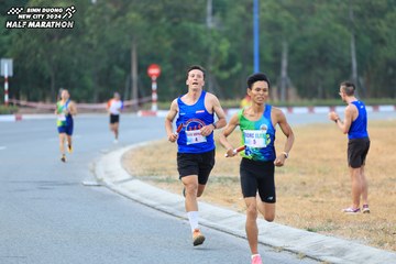 BINH DUONG NEW CITY HALF MARATHON 2024 - Ảnh #1735293