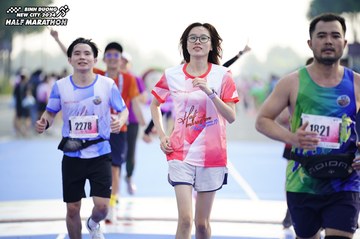 BINH DUONG NEW CITY HALF MARATHON 2024 - Ảnh #1758948