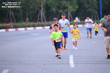 BINH DUONG NEW CITY HALF MARATHON 2024 - Ảnh #1726976