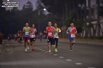 BINH DUONG NEW CITY HALF MARATHON 2024 - Ảnh #1755854