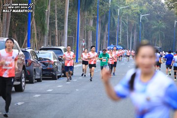 BINH DUONG NEW CITY HALF MARATHON 2024 - Ảnh #1756395