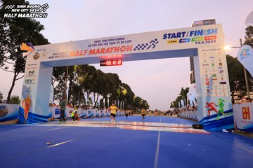 BINH DUONG NEW CITY HALF MARATHON 2024 - Ảnh #1729642