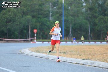 BINH DUONG NEW CITY HALF MARATHON 2024 - Ảnh #1735585