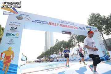 BINH DUONG NEW CITY HALF MARATHON 2024 - Ảnh #1818830