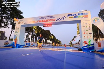 BINH DUONG NEW CITY HALF MARATHON 2024 - Ảnh #1729695