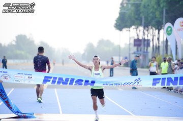 BINH DUONG NEW CITY HALF MARATHON 2024 - Ảnh #1771379