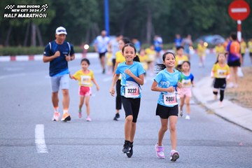 BINH DUONG NEW CITY HALF MARATHON 2024 - Ảnh #1726817