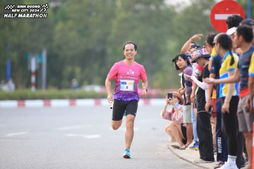 BINH DUONG NEW CITY HALF MARATHON 2024 - Ảnh #1736939