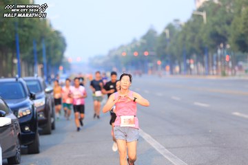 BINH DUONG NEW CITY HALF MARATHON 2024 - Ảnh #1739925