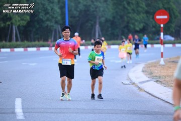 BINH DUONG NEW CITY HALF MARATHON 2024 - Ảnh #1725593