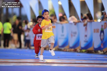 BINH DUONG NEW CITY HALF MARATHON 2024 - Ảnh #1724278