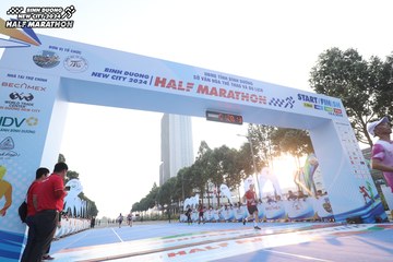 BINH DUONG NEW CITY HALF MARATHON 2024 - Ảnh #1819475