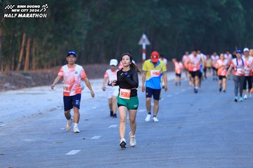 BINH DUONG NEW CITY HALF MARATHON 2024 - Ảnh #1750788