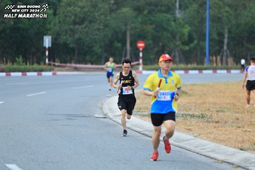 BINH DUONG NEW CITY HALF MARATHON 2024 - Ảnh #1734978