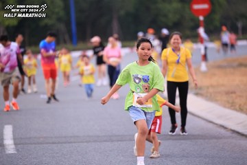 BINH DUONG NEW CITY HALF MARATHON 2024 - Ảnh #1727148