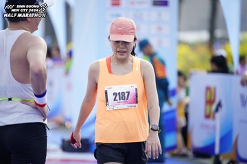 BINH DUONG NEW CITY HALF MARATHON 2024 - Ảnh #1760358