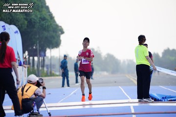 BINH DUONG NEW CITY HALF MARATHON 2024 - Ảnh #1771153