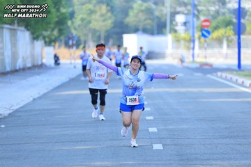 BINH DUONG NEW CITY HALF MARATHON 2024 - Ảnh #1771354