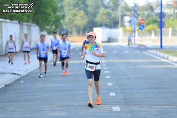 BINH DUONG NEW CITY HALF MARATHON 2024 - Ảnh #1771691