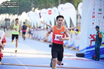 BINH DUONG NEW CITY HALF MARATHON 2024 - Ảnh #1762708