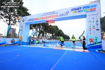 BINH DUONG NEW CITY HALF MARATHON 2024 - Ảnh #1729454
