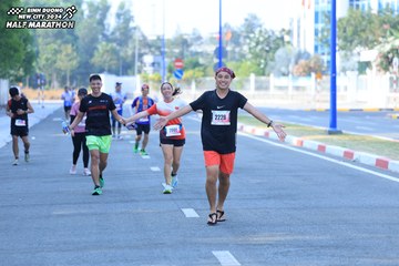 BINH DUONG NEW CITY HALF MARATHON 2024 - Ảnh #1769990
